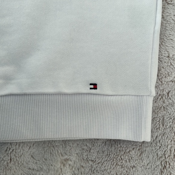 NWT Tommy Hilfiger sweatshirt with ruffles - Picture 8 of 9